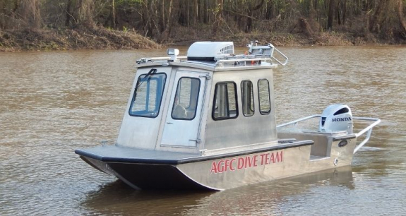 21 ft SonarRescue Dive Boat Model 21102